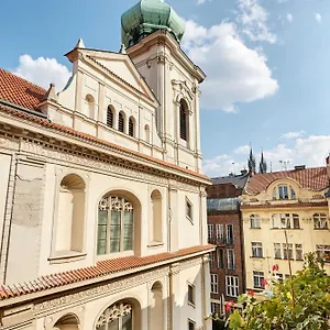 Old Town & Parking Assistance Prag
